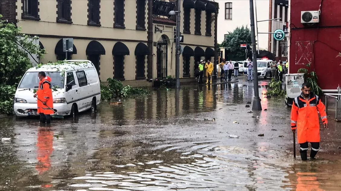 Bu illerde yaşayanlar dikkat: Sel ve hortum riski var