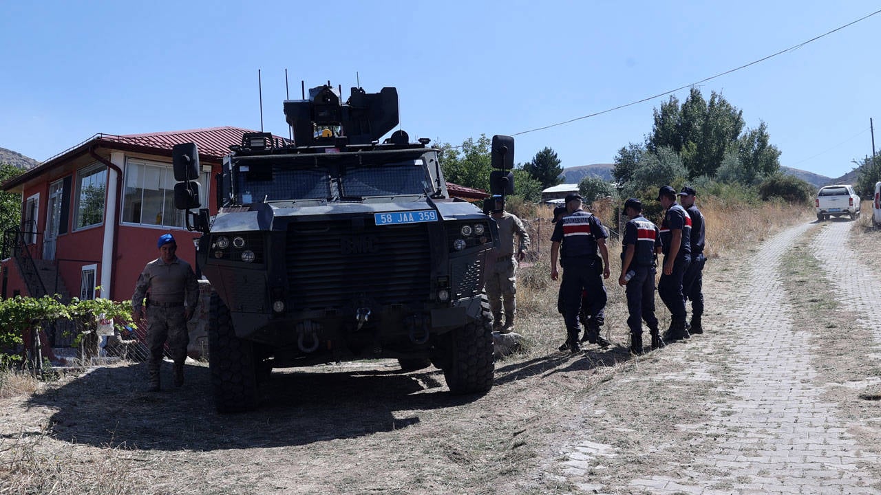 11 aylık Büşra sırra kadem bastı! 45 kilometrekarede iz yok