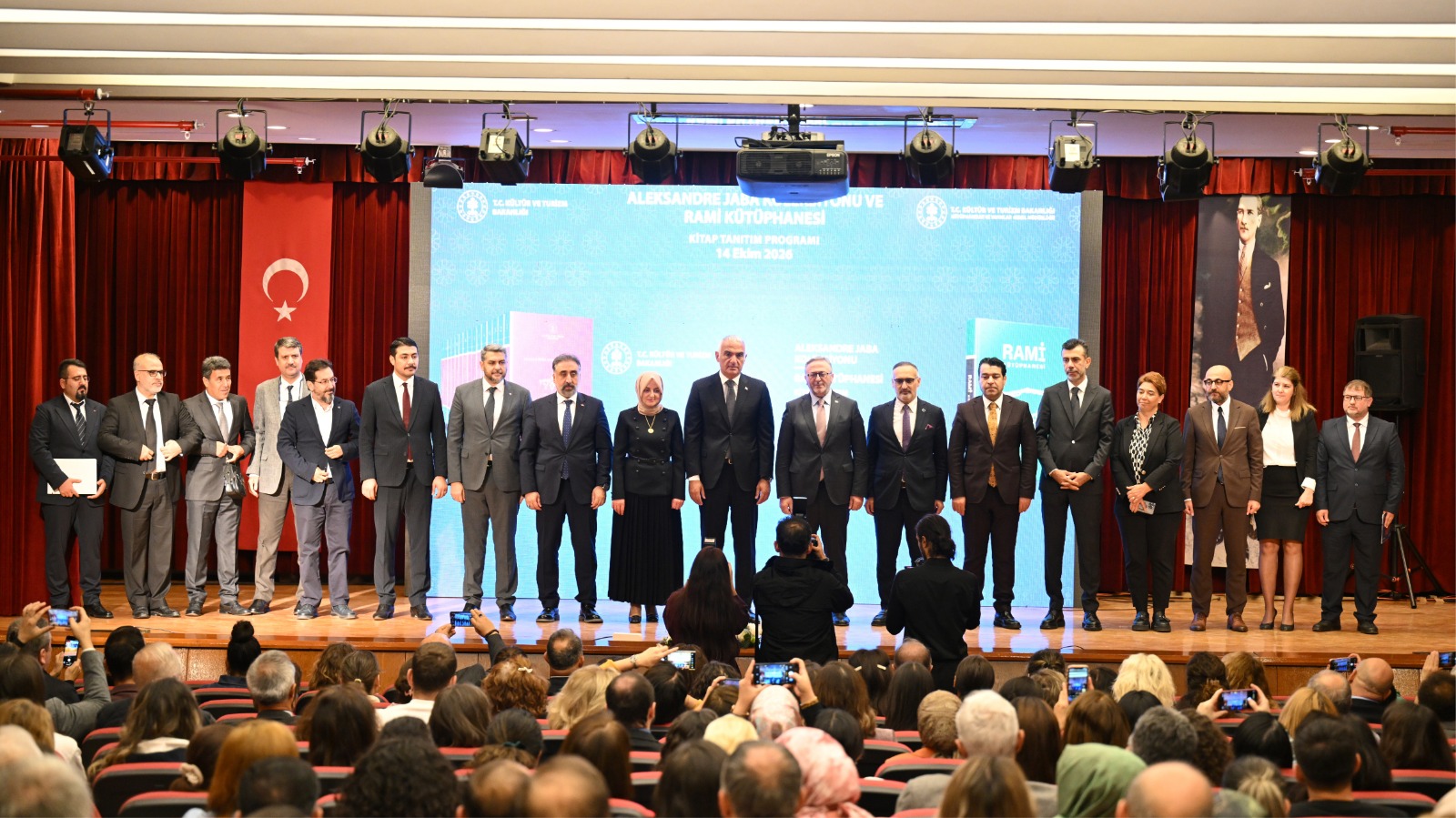 Bakan Ersoy'dan Kürtçe eserlerin tanıtımında kardeşlik mesajı