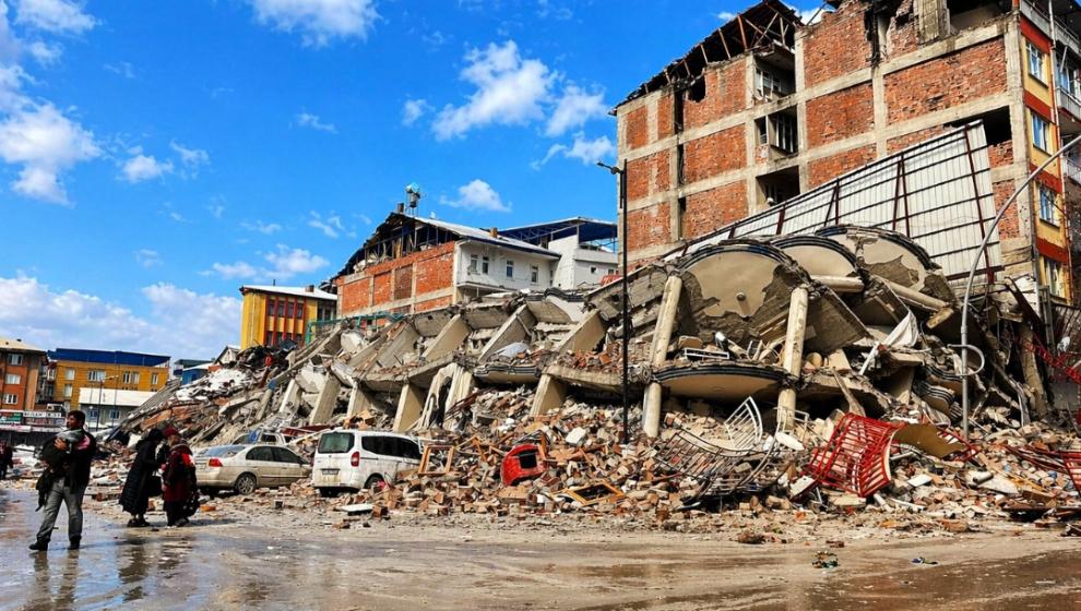 Depremde 19 kişiye mezar olmuştu! Ermeç Apartmanı davasında karar