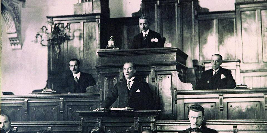 15 Ekim 1927'de başlayan Büyük Nutuk 99 yaşında! Atatürk altı günde neler anlattı?
