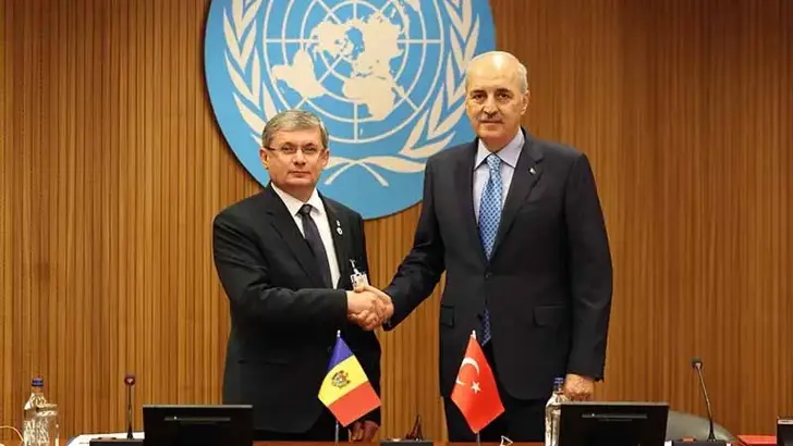 Kurtulmuş, Roma'da Moldova Meclis Başkanı ile görüştü
