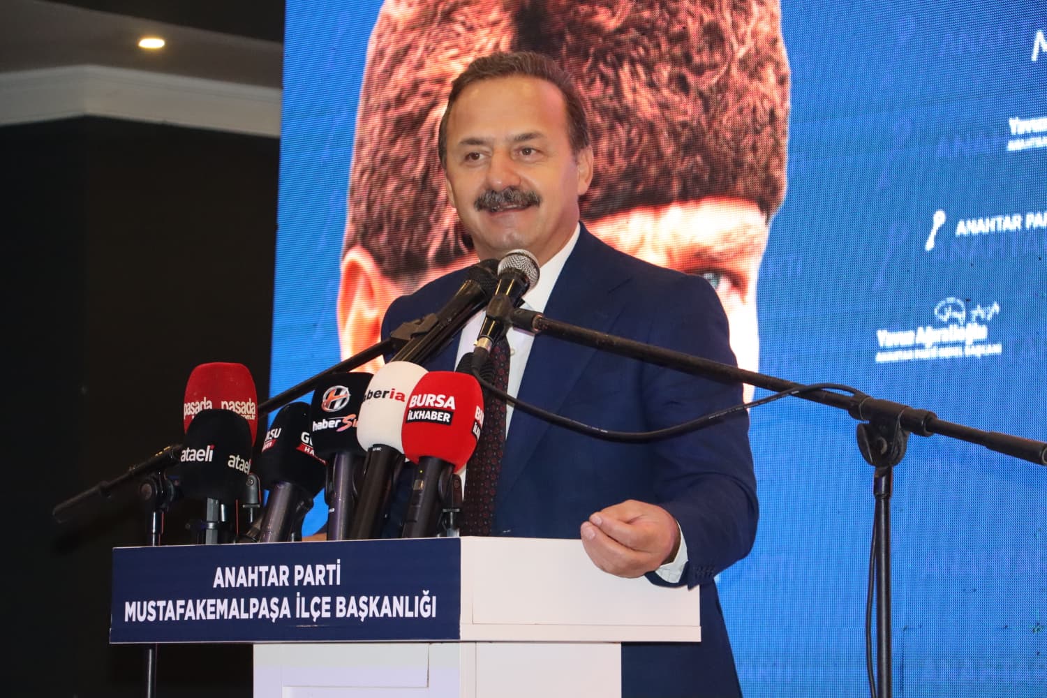 Ağıralioğlu: Emekli 10 gün geçiniyor, 20 gün düşünüyor