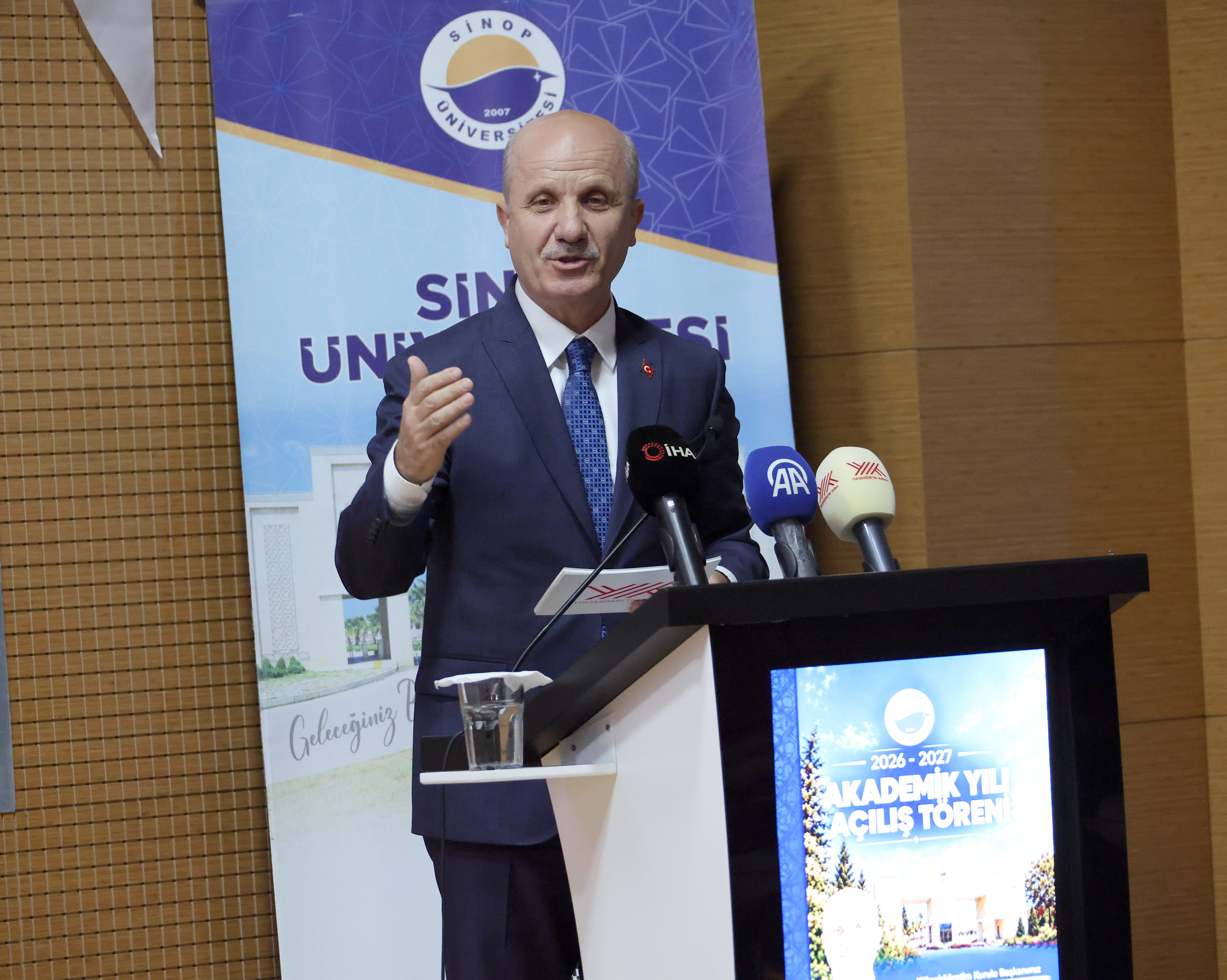 Üniversitelerde ders sayısı azalacak mı? YÖK Başkanı Özvar tarih verdi