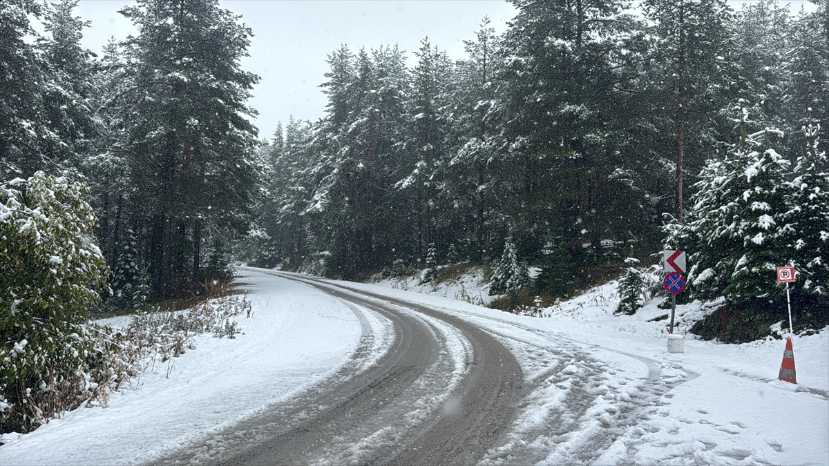Bolu ve Düzce beyaza büründü