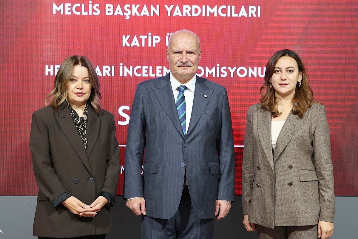 ATO'da Gürsel Baran yeniden başkan seçildi: Yönetimde bir ilk