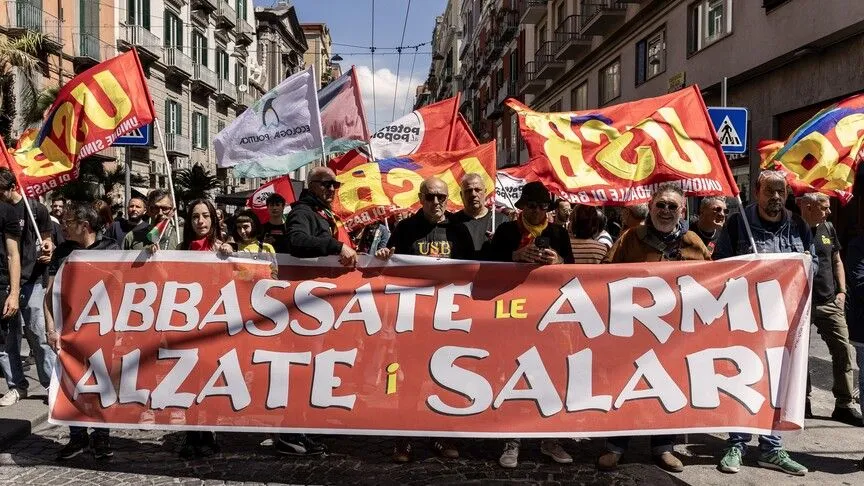 Meloni hükümetine protesto! Milano'da polisle halk karşı karşıya geldi