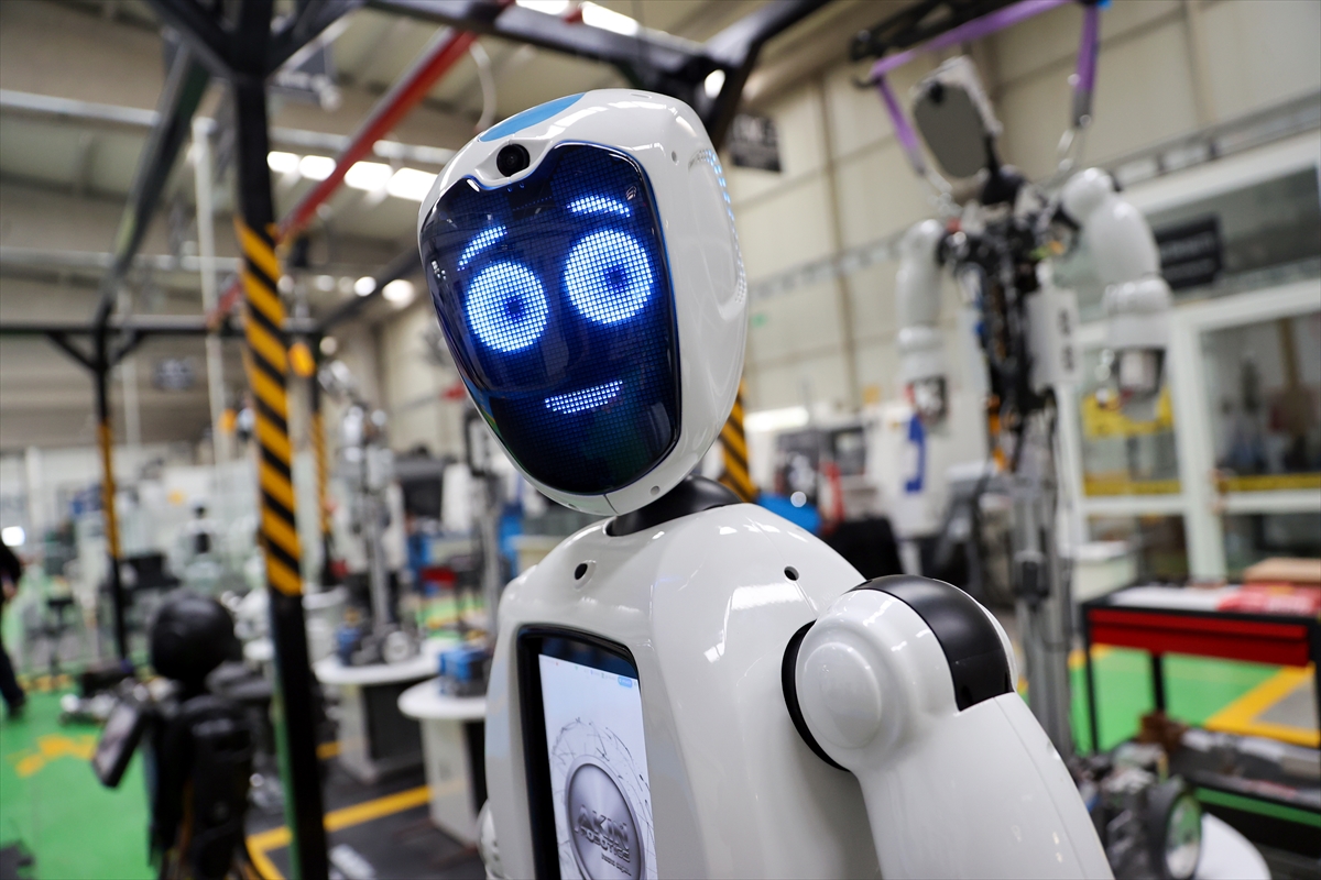 Yerli robot AKINCI-5 sahneye çıktı!