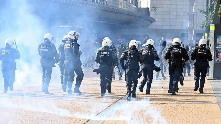 Belçika'daki gösterilerde 12 çocuk da gözaltında