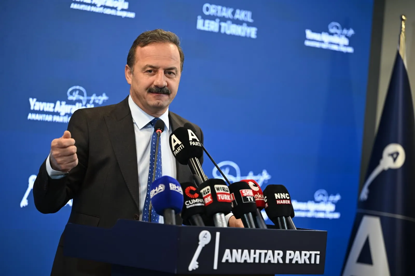 Anahtar Parti lideri Yavuz Ağıralioğlu kimdir?