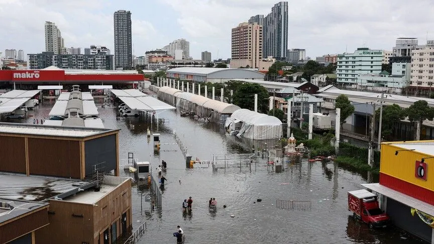 Tayland'da sel felaketi büyüyor: 80 kişi hayatını kaybetti