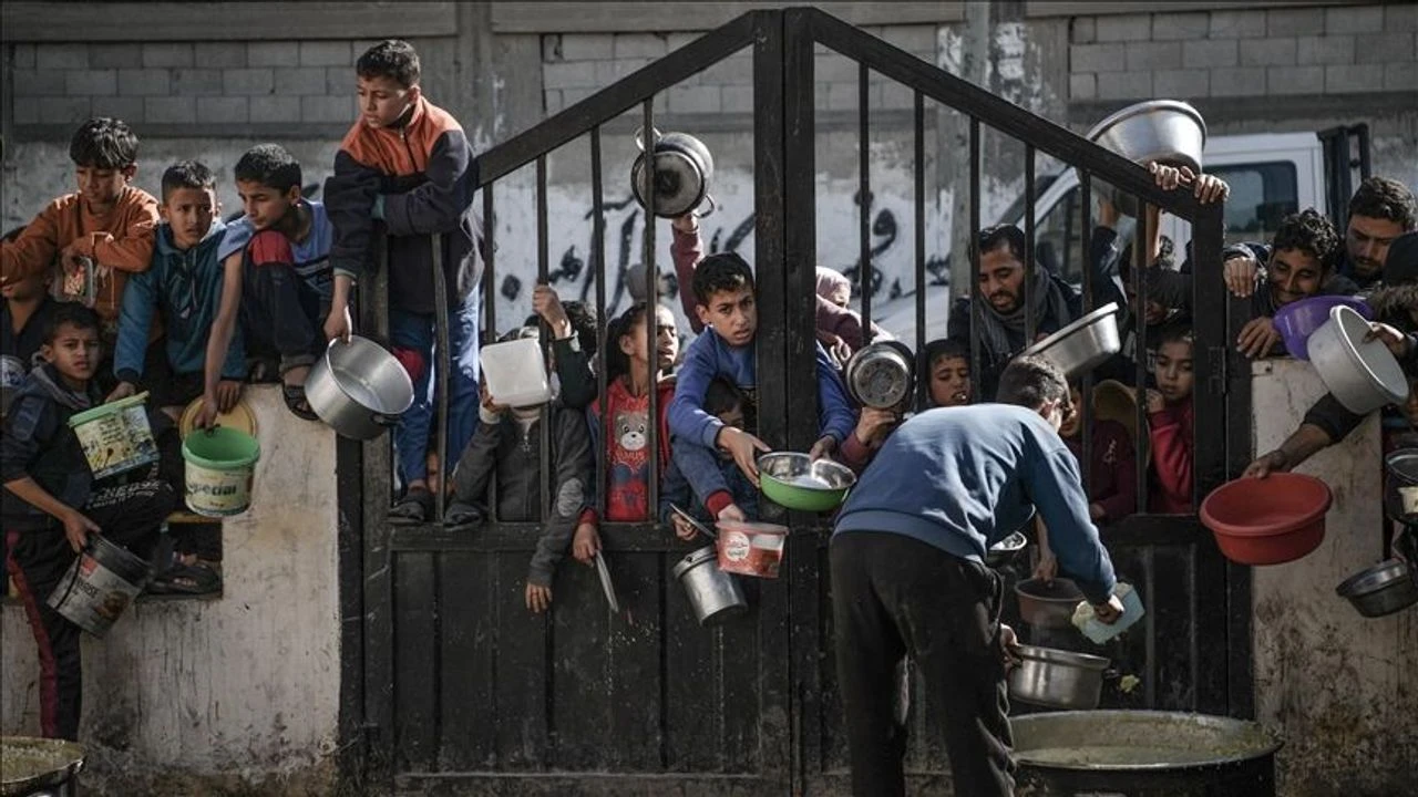 Gazze'de 500 bin kişi gıda yardımından mahrum kalacak!
