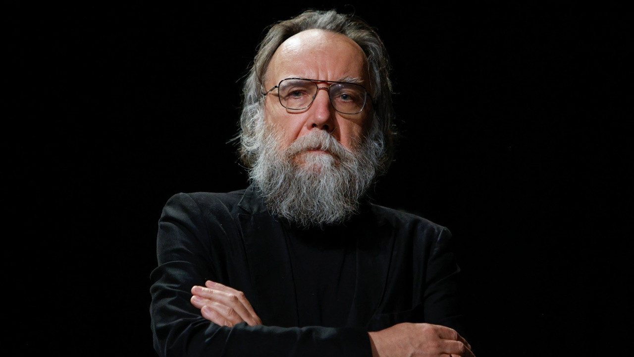 Rus stratejist Dugin'den olay sözler: “Batı'yı kurtaramayız!”