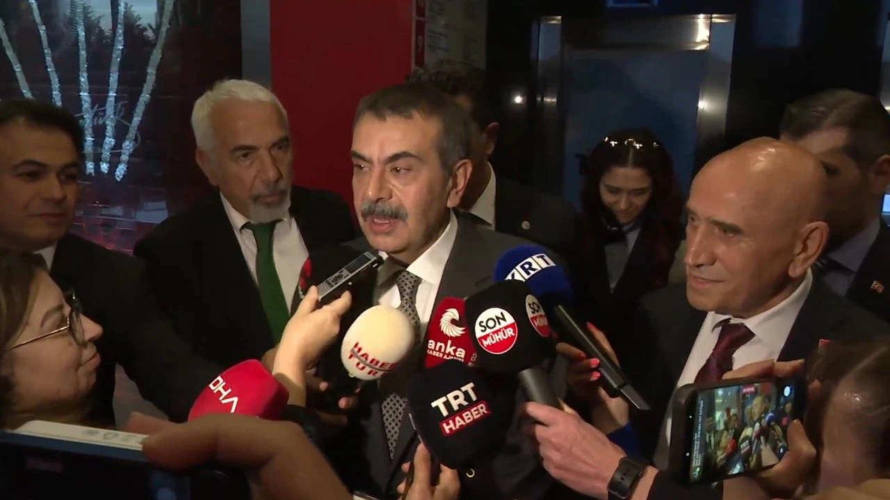 Milli Eğitim Bakanı Yusuf Tekin’den CHP Genel Merkezi’ne ziyaret