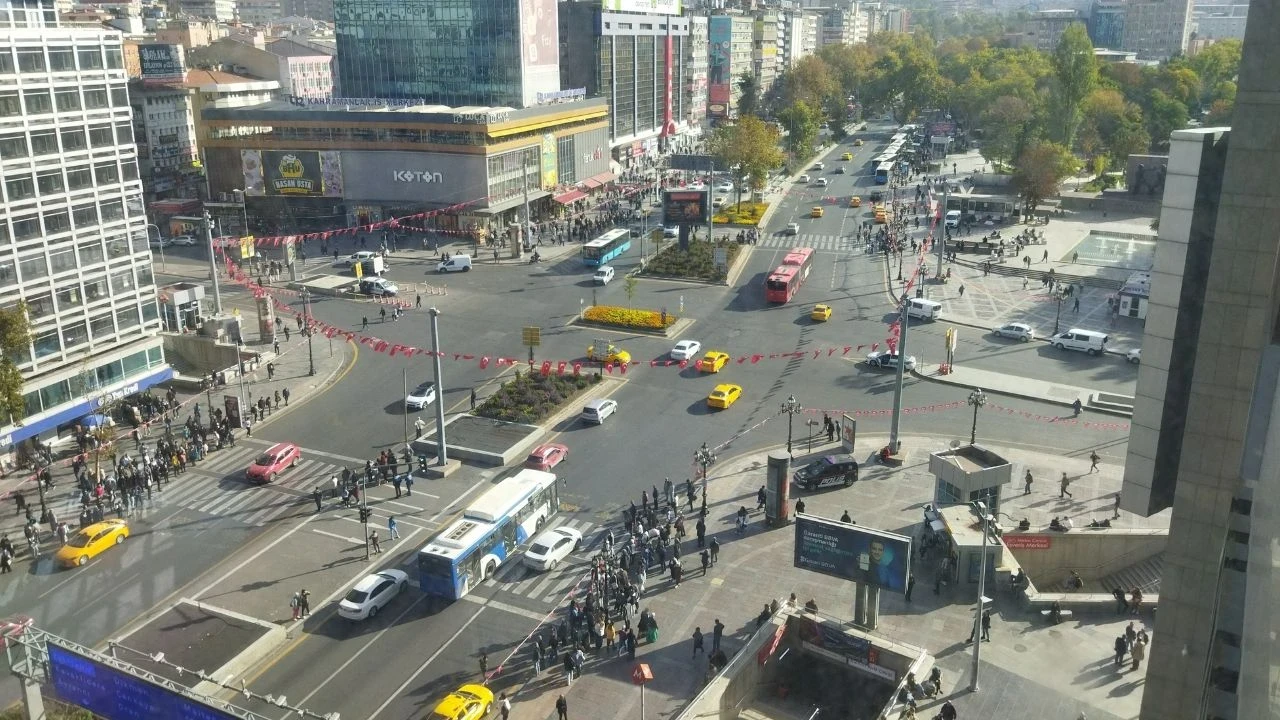 Kızılay Metro'da 10 Kasım'a kadar kapalı kalacak!
