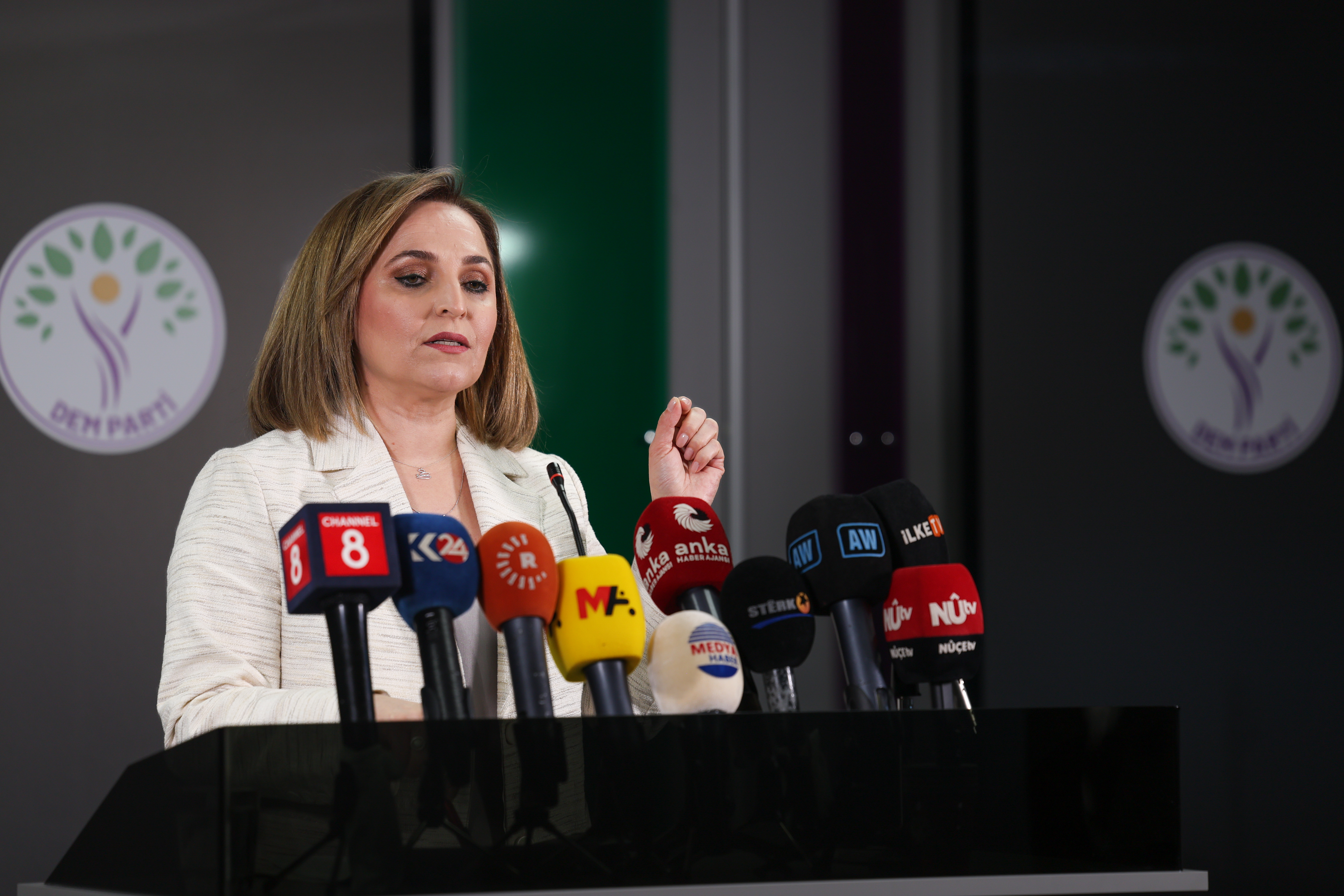 DEM Parti Sözcüsü Doğan: Sürecin zamana yayılması risk oluşturuyor