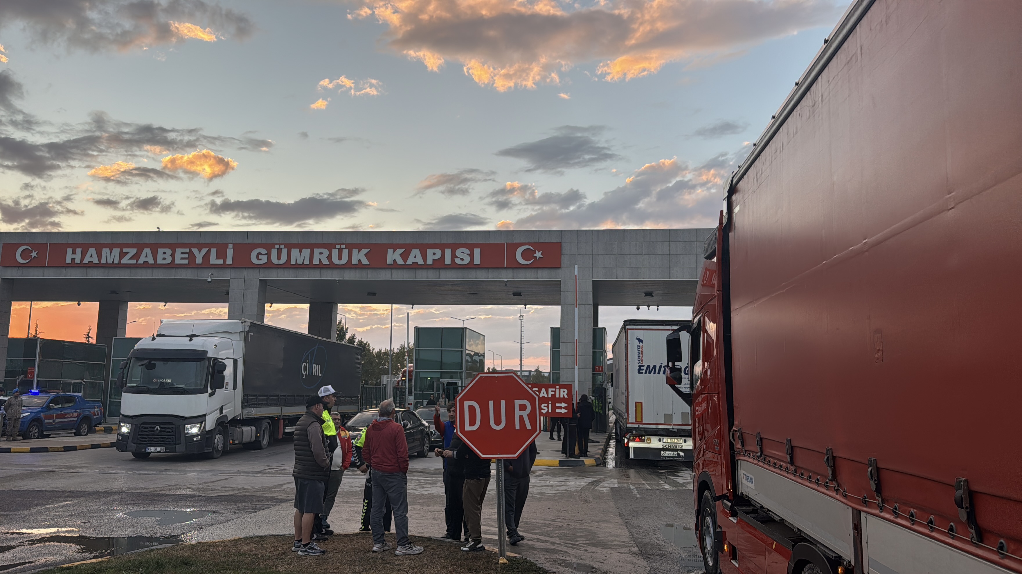 Hamzabeyli’de tır eylemi: Randevulu sistem geliyor