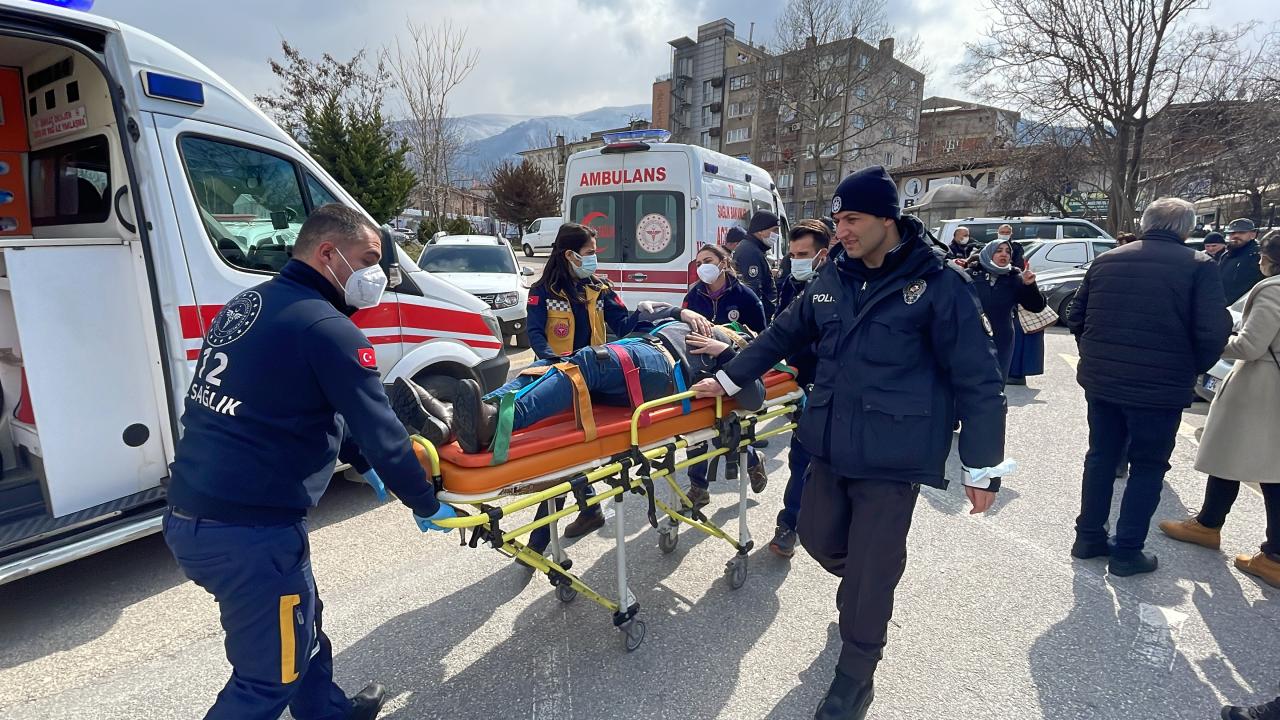 Şanlıurfa'da akrabaların taşlı sopalı kavgasında 5 kişi yaralandı