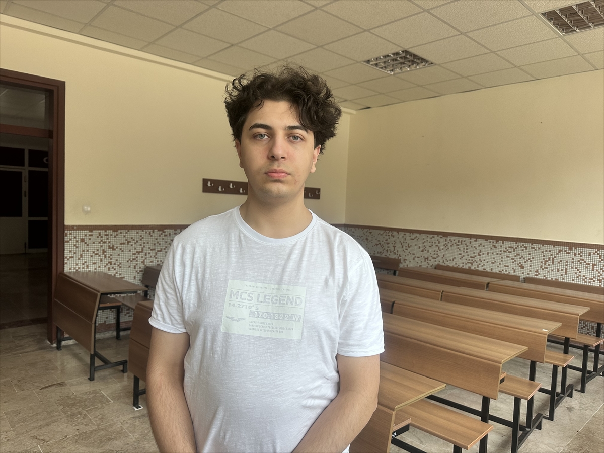Otizmli üniversite öğrencisinden ilham veren farkındalık adımı