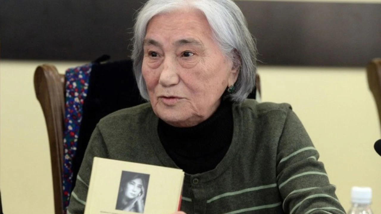 Cengiz Aytmatov'un kız kardeşi 89 yaşında hayatını kaybetti