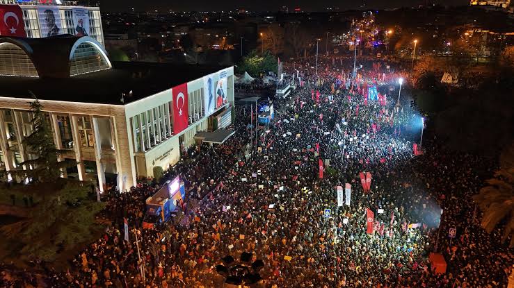 Saraçhane protestoları davasında sanıkların tamamı beraat etti!