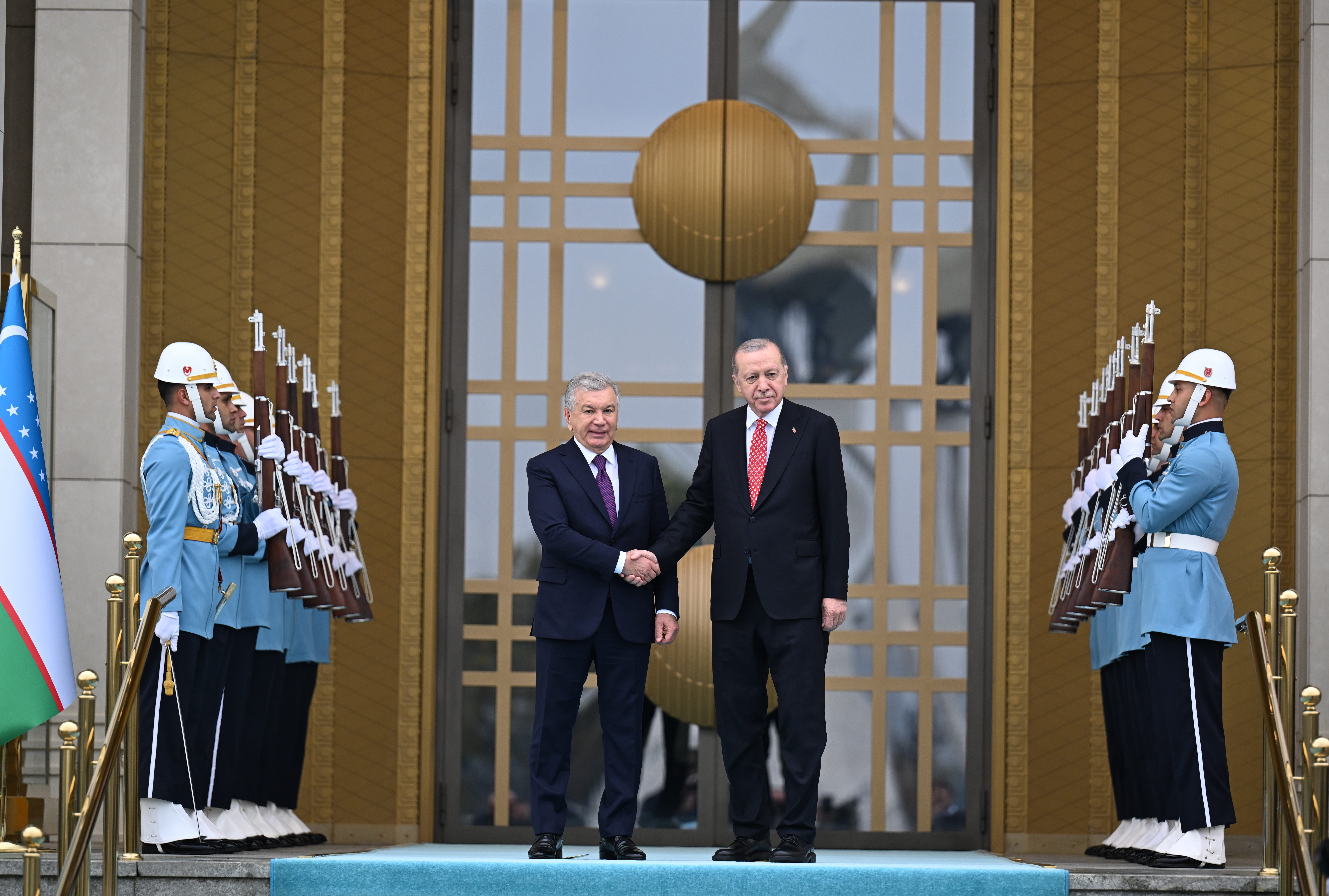 Erdoğan ile Mirziyoyev Külliye’de görüştü