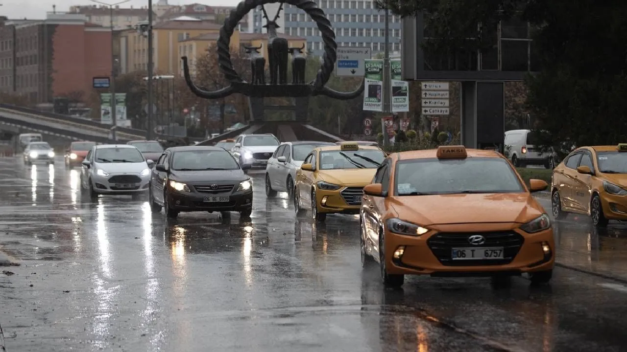 30 Ekim trafik durumu: Ankara ve İstanbul'da son durum