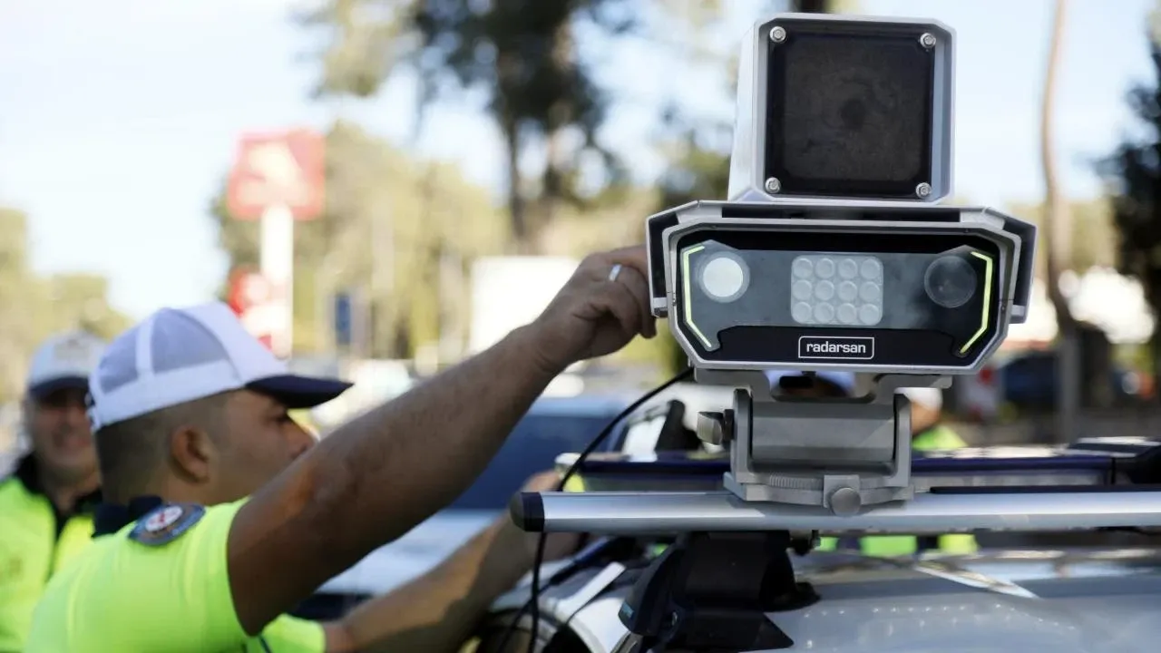 Trafikte radar denetimlerinde yeni dönem! 44 hız kontrol sistemi geliyor