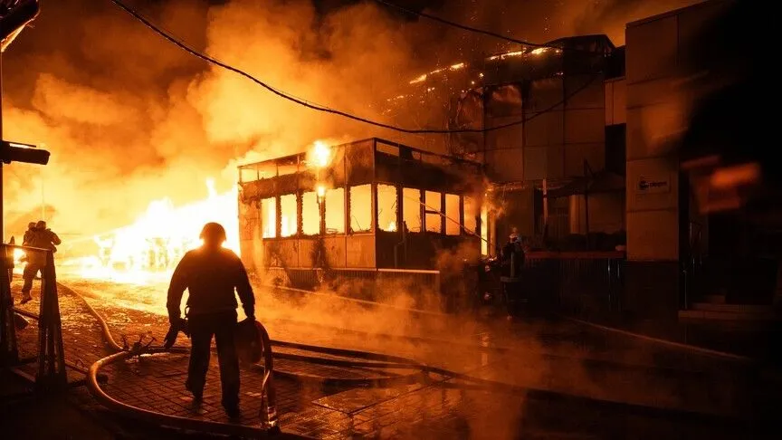 Rusya'dan Kiev ve Harkiv'e gece saldırısı