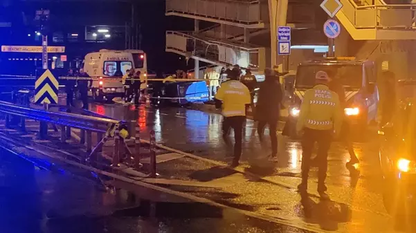 Kazaya müdahale eden polis, İETT otobüsünün altında kalarak şehit oldu